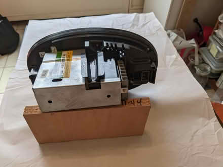 Photo of free Ford Taurus Factory Radio from 1997 (Brooklyn, Kings Plaza Vicinity) #3