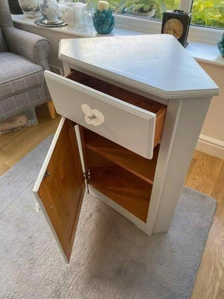 Photo of free Corner cabinet (Caversfield OX27) #1