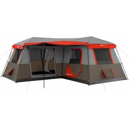 Photo of a tent and a mini projector (27320) #2