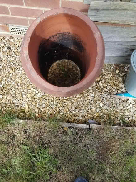 Photo of free Intact chimney pot (Dean Court OX2) #2