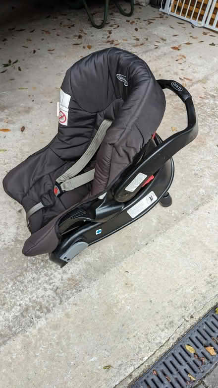 Photo of free 4-piece Graco stroller (Craig-y-don LL30) #1