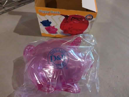 Photo of free Pink piggy bank, brand new (Shell gas station, Hampton NJ) #1