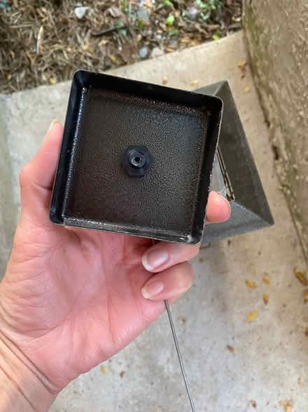 Photo of free Bird feeder (75080) #3