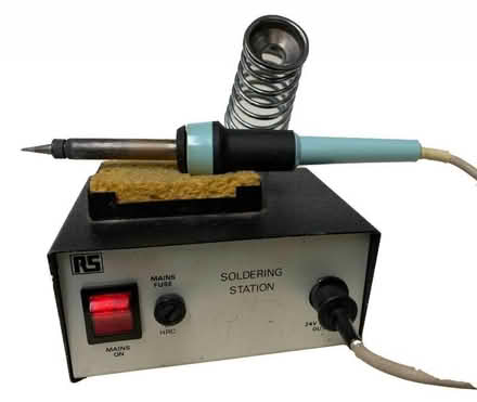 Photo of free RS Lead Soldering iron & soldering station (Enfield EN1) #1