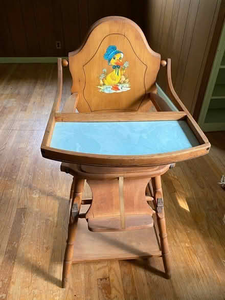 Photo of free Vintage high chair (Fairfield) #2