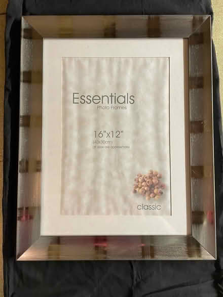 Photo of free Large photo frame (RG2) #1