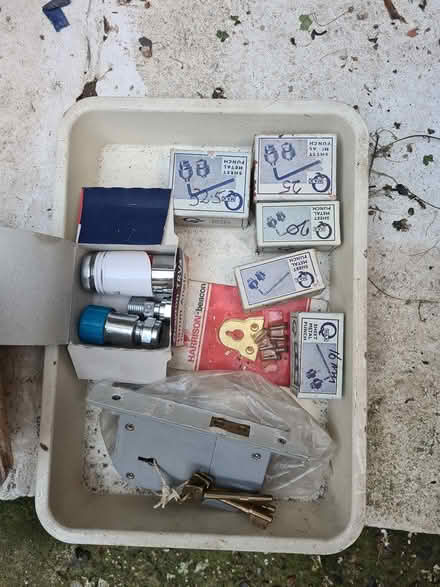 Photo of free Shed clear out: random items (SE17 - Elephant & Castle) #4