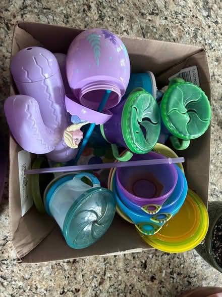 Photo of free Kids dishes, novelty cups (Colonial place) #1
