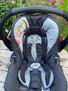 Photo of free Graco first size car seat (SG6 Letchworth) #3