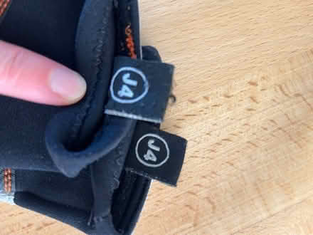 Photo of free Childs Sailing Gloves Size 4 (Weymouth (DT3)) #3