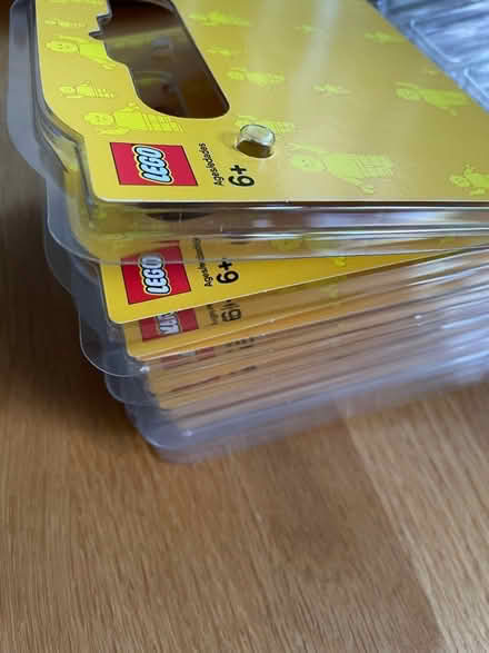 Photo of free 11x packaging for Lego minifigures (E10) #1