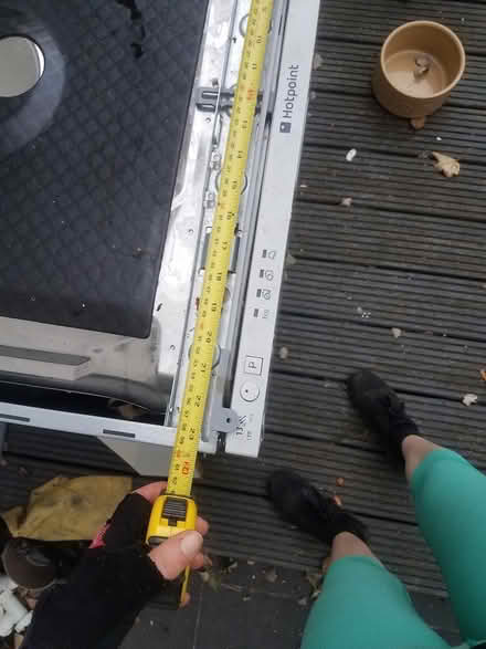 Photo of free Hotpoint Integrated dishwasher (HA8) #2