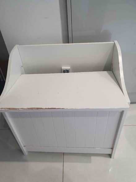 Photo of free White shoe box (TW12) #1