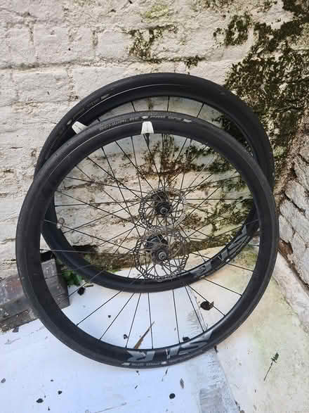 Photo of free Giant SLR Carbon bike wheels (SE17 - Elephant & Castle) #1