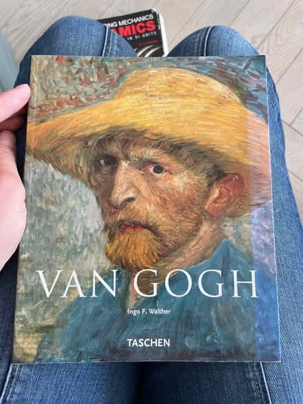 Photo of free Van Gogh art book (NW8) #1