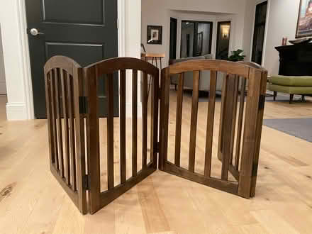 Photo of free Pet gate (60093) #1
