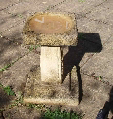Photo of free Pretty decorative concrete bird bath (Holmer Green HP15) #2