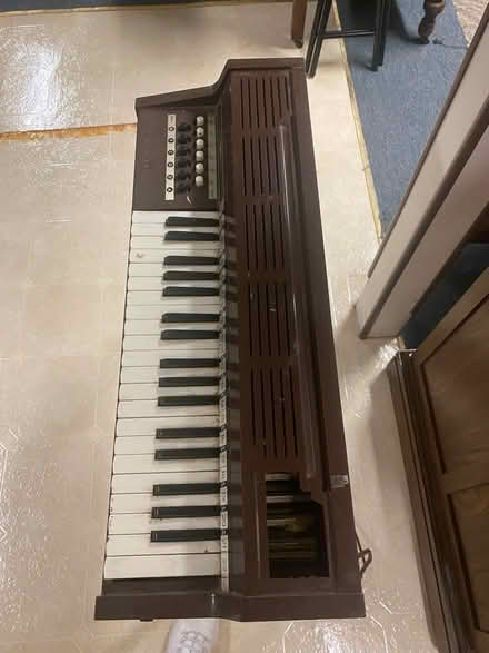 Photo of free Magnus Chord Organ (West Bristol, PA) #2