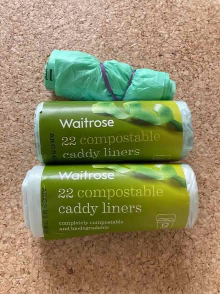 Photo of free 50+ compostable caddy liners (Tinshill LS16) #1