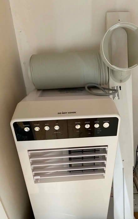 Photo of free Floor standing airconditioner (Reading RG1) #1
