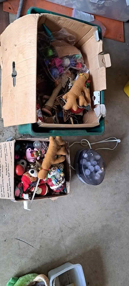 Photo of free Hot curlers and misc Christmas (ormond bch near flomich) #1