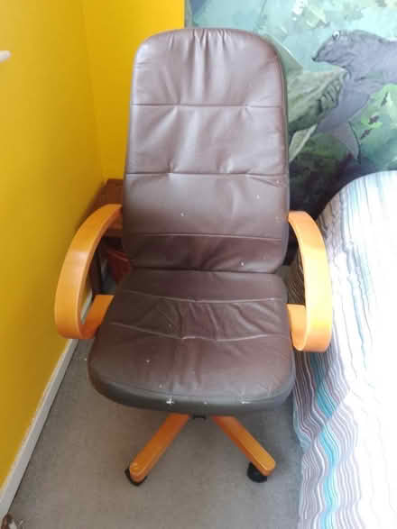 Photo of free Adjustable desk chair (Salt, ST18) #1