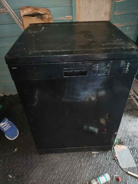 Photo of free Black Dishwasher and Black Electric Cooker (AB11) #2