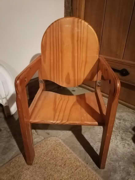 Photo of free High chair / toddler table and chair (Leinthall Starkes HR6) #1