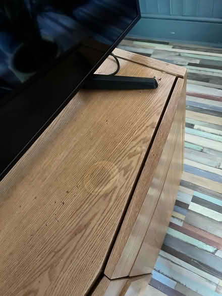 Photo of free Solid oak cabinet (SE5) #3
