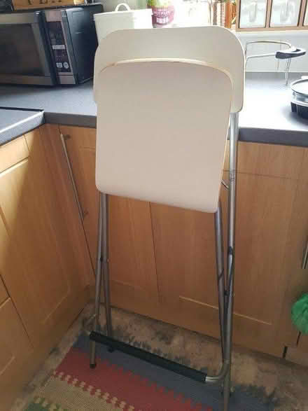 Photo of free ikea bar stall (St.Albans AL1) #2