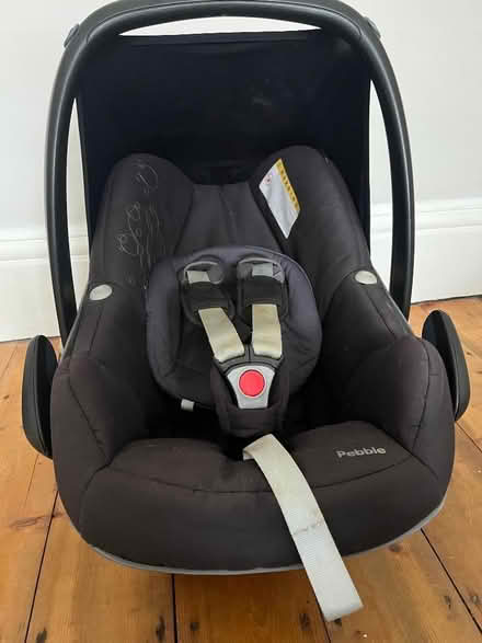 Photo of free Baby car seat (Barton upon Irwell M30) #1