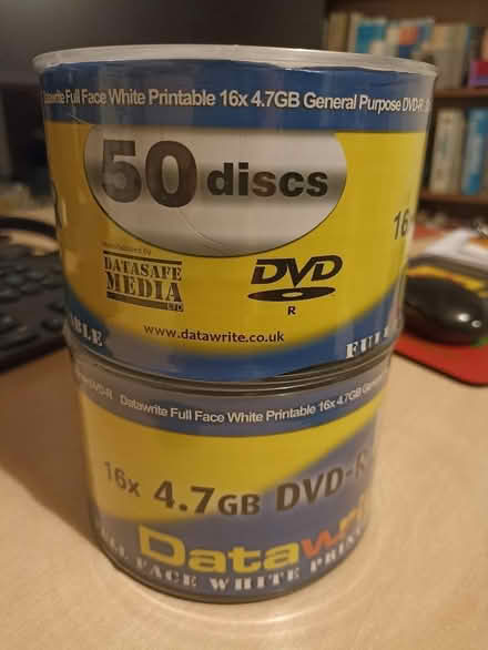 Photo of free Blank Printable DVDs (100) and pack of CD Labels (Kirkley NR33) #1