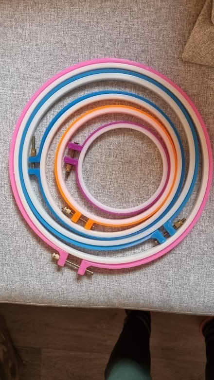 Photo of free Plastic embroidery hoops (WA16) #1