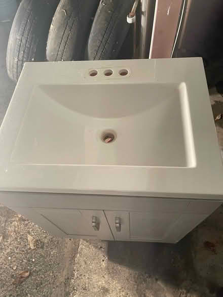 Photo of free Vanity & Mirror (Ypsilanti Township) #3