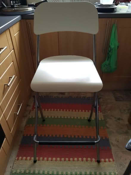 Photo of free ikea bar stall (St.Albans AL1) #1