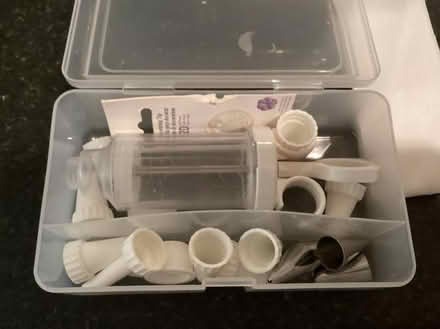 Photo of free Plastic icing set (DA1) #1