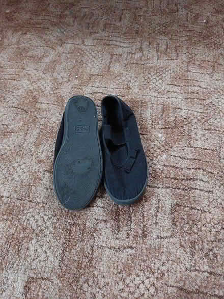 Photo of free Black plimsolls (SIZE 4) (Guildford GU2) #1