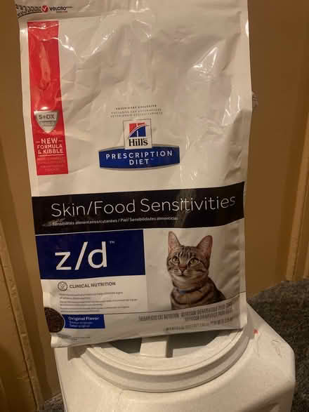 Photo of free Half bag of Z/D Hills dry cat food (Williamsburg) #1