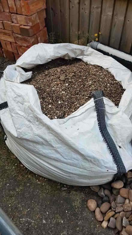 Photo of free Pea gravel (Dore S17) #2