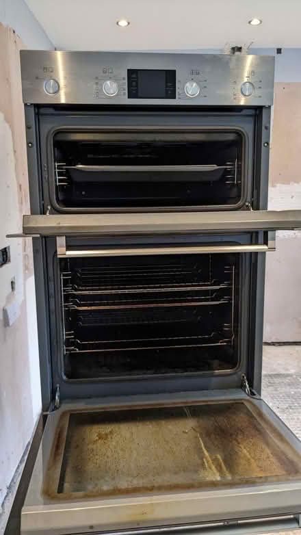 Photo of free Built-in double multi-function oven, Bosch. (East Leake LE12) #1