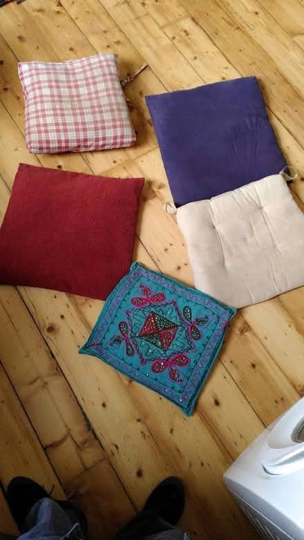 Photo of free Various cushions (EH9 Marchmont) #1