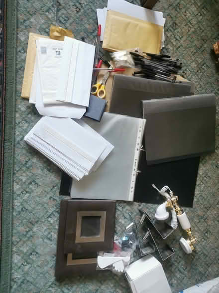 Photo of free Mixed box office bits and bobs (DA7) #1