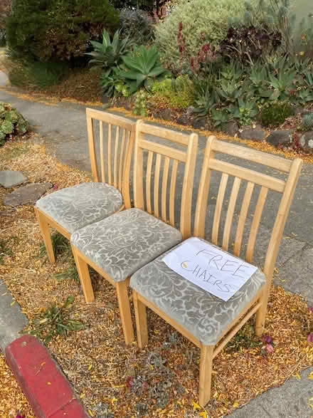 Photo of free 3 kitchen chairs (North Berkeley) #1