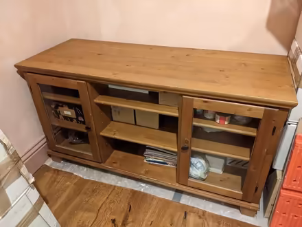 Photo of free Wooden sideboard/tv unit (SE13 Hither Green) #2