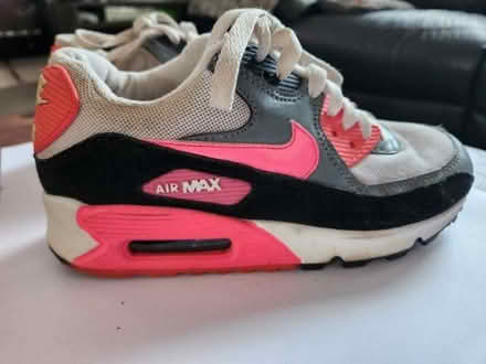 Photo of free Women's trainers size 4 (Acocks Green B27) #3