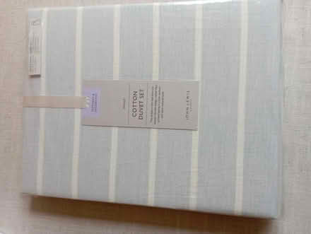 Photo of free single duvet cover + pillowcase (Ulverley Green B91) #2