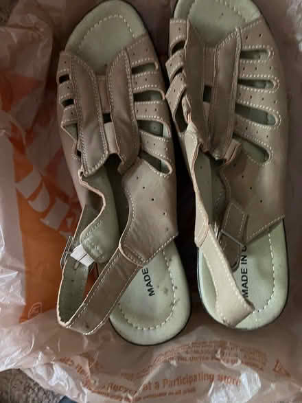 Photo of free Size 10 women's sandals (Hwy 120 & Hwy 61 area) #2