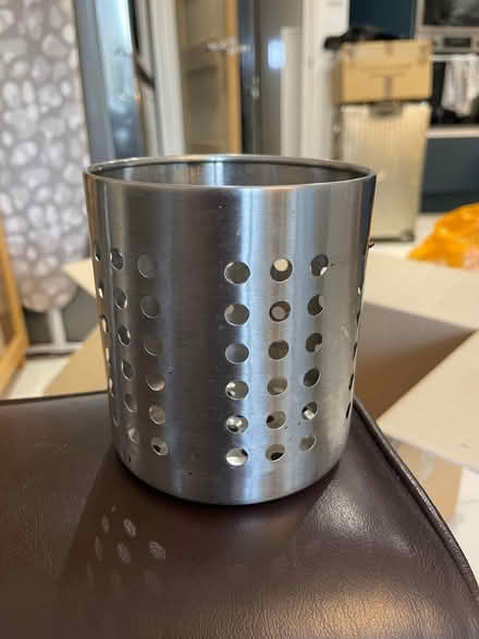 Photo of free Utensil holder (Norbiton KT2) #1