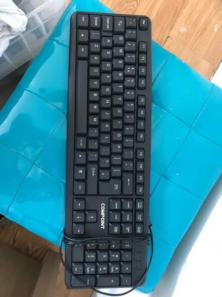 Photo of free Computer keyboard (Wells) #2