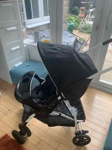 Photo of free Grandparents Baby travel system (Idle Bradford) #3